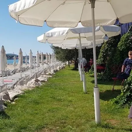 Kia Ora * Trogir