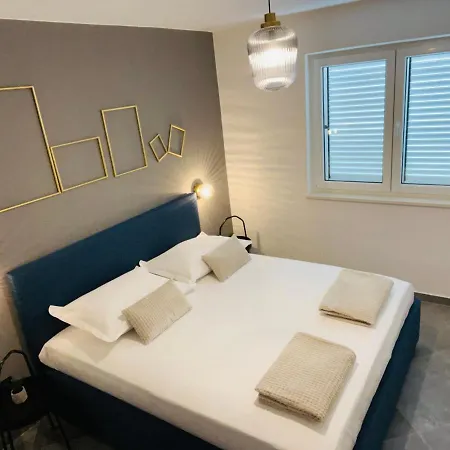 Apartment Kia Ora Trogir