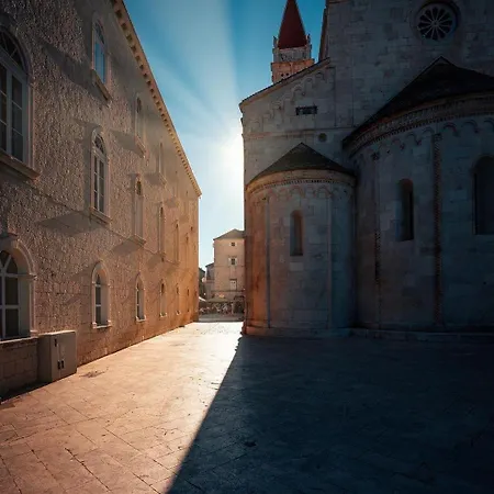 Kia Ora * Trogir